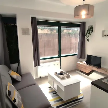 Dana Centre 25 Apartament Nicea