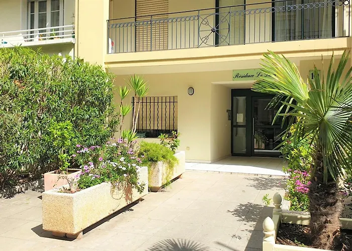 Dana Centre 25 Nicea